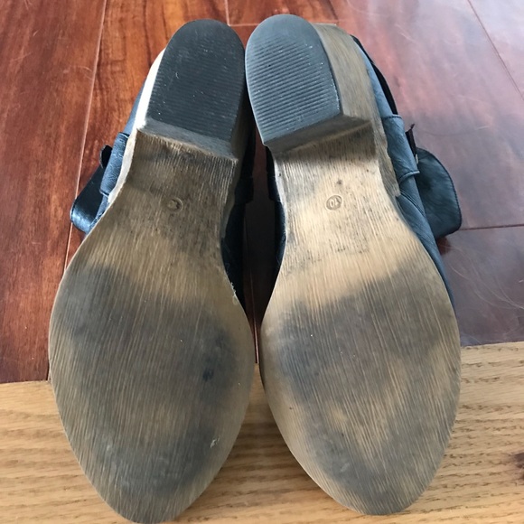 Adorable black booties size 10 - Picture 5 of 5